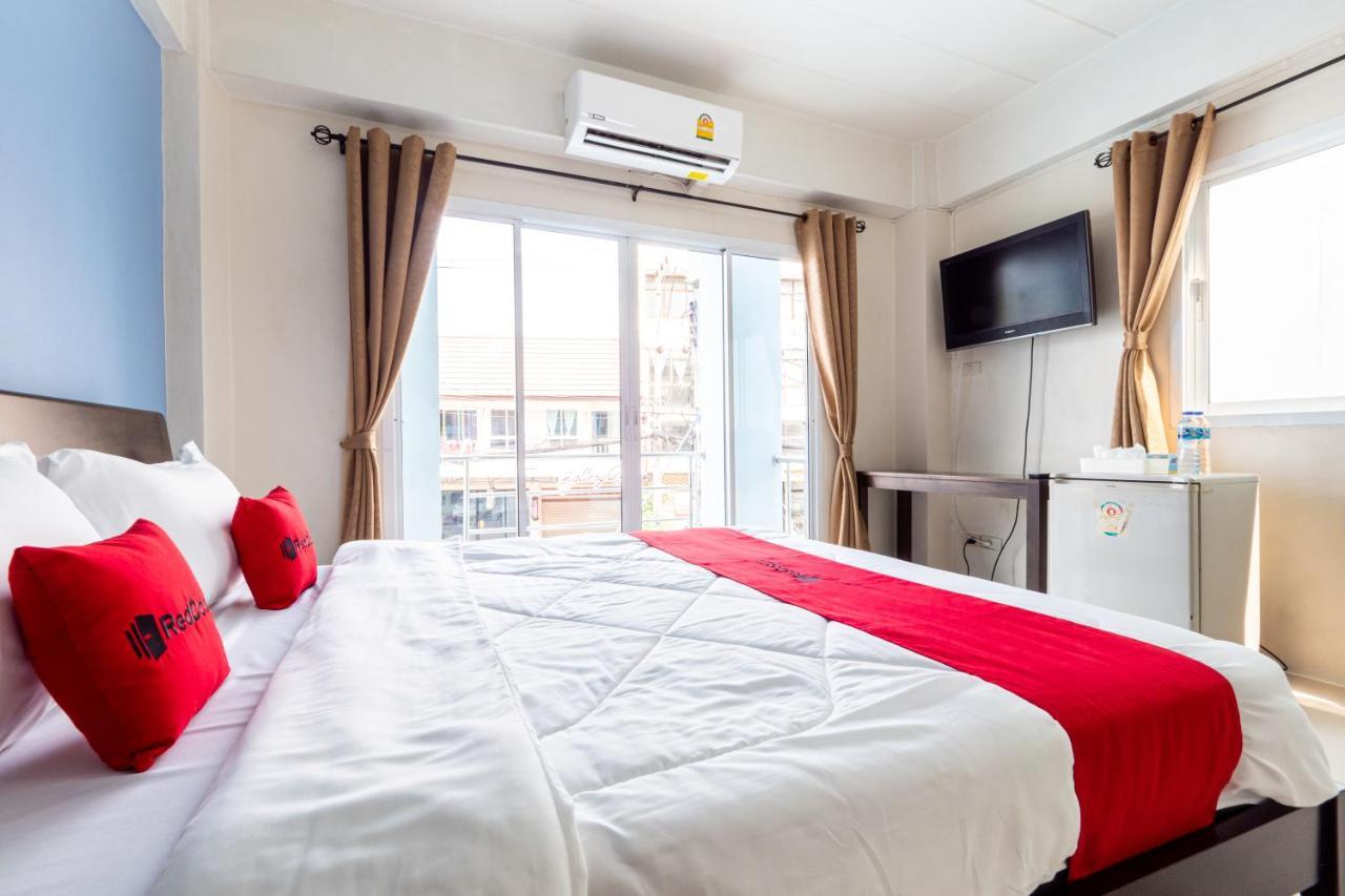 Si Fah At Bangsaen Hotel Ban Rong Khoei Exterior photo