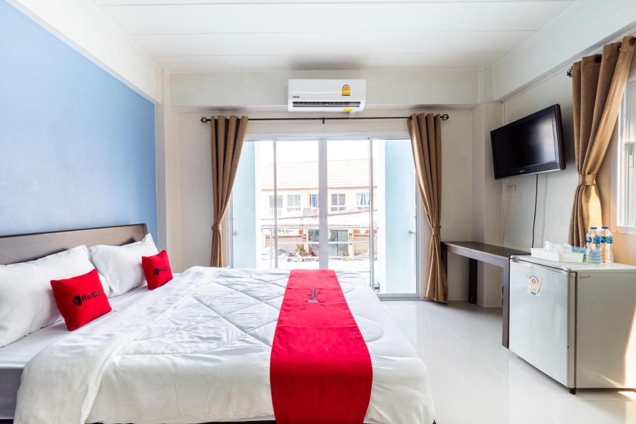 Si Fah At Bangsaen Hotel Ban Rong Khoei Exterior photo