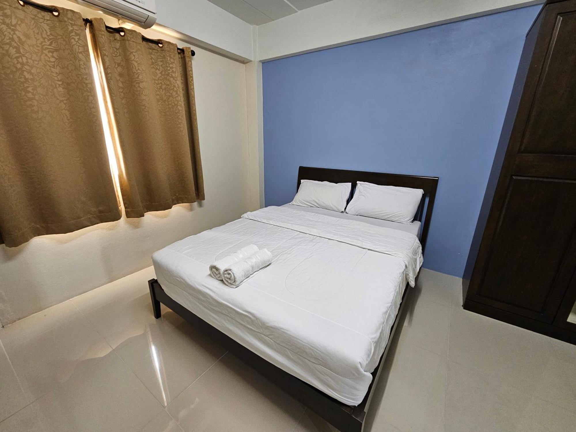 Si Fah At Bangsaen Hotel Ban Rong Khoei Exterior photo